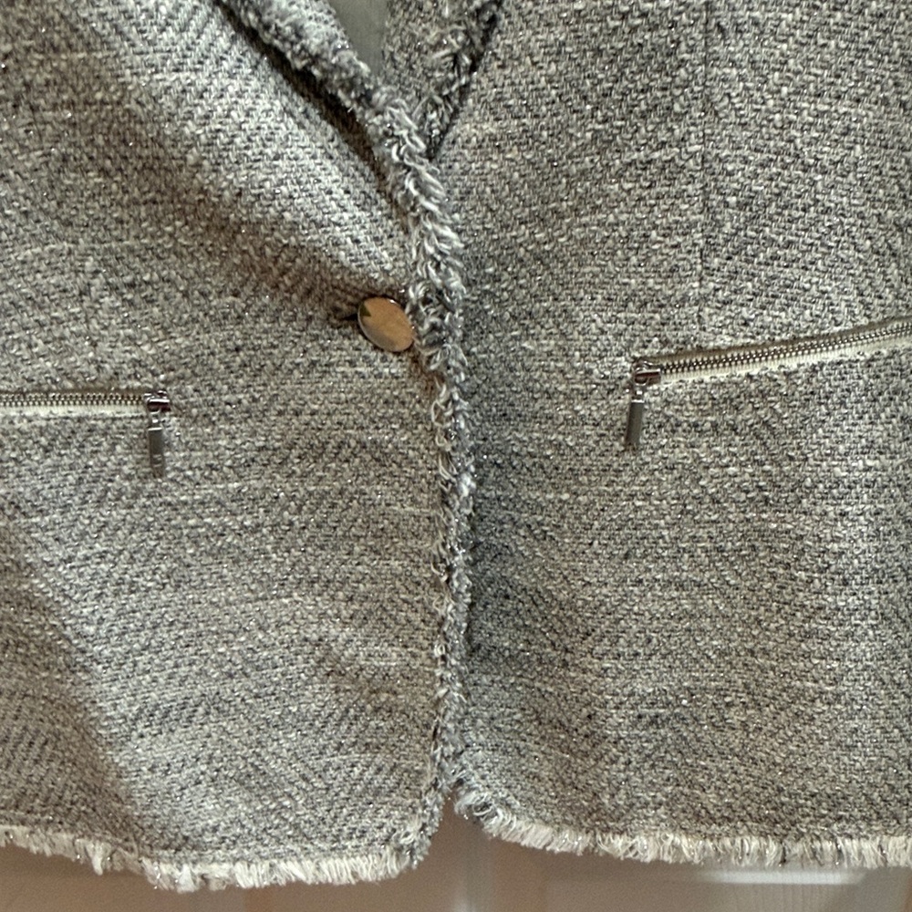 Lafayette 148 New York Textured Gray Blazer size 8 - Picture 4 of 11